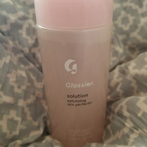 Glossier Solution